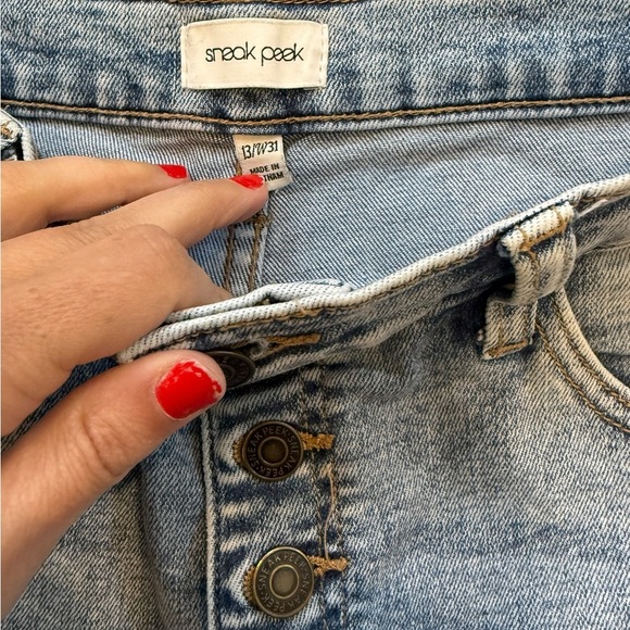 Sneak Peek size 13 / 31 button front distressed jeans in excellent condition - Picture 4 of 4